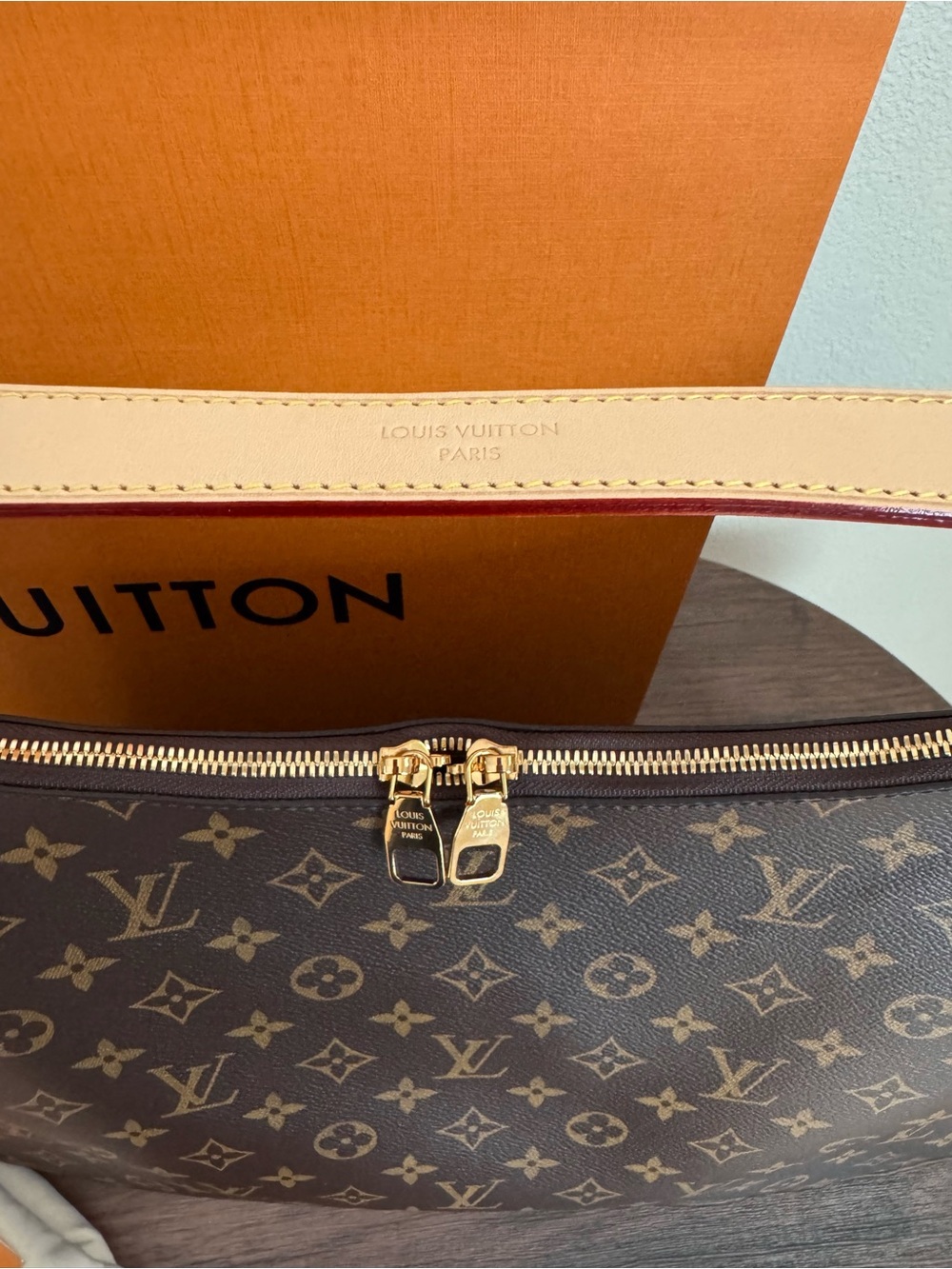 NEW LOUIS VUITTON Slouchy MM Shoulder Bag - Picture 6 of 8